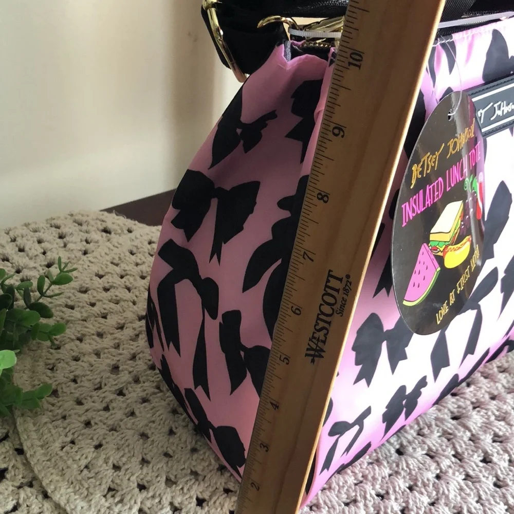 Betsey Johnson Pink and Black Bow Insulated Lunch Tote Bag